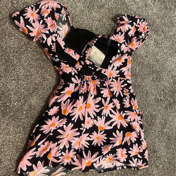 NWT black and pink flower romper - Picture 2 of 3